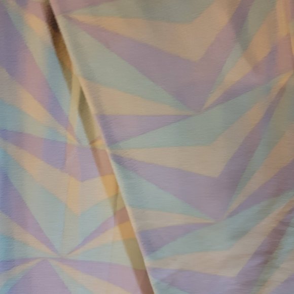 LuLaRoe Pastel Blue Pink Yellow Geometric Print Leggings OS - Picture 2 of 6